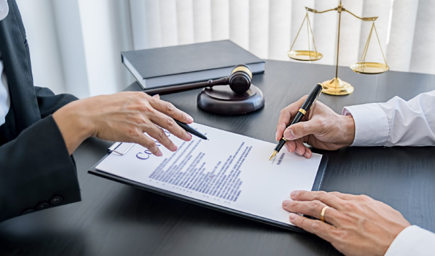 تفاوت حقوقدان و مشاور حقوقی